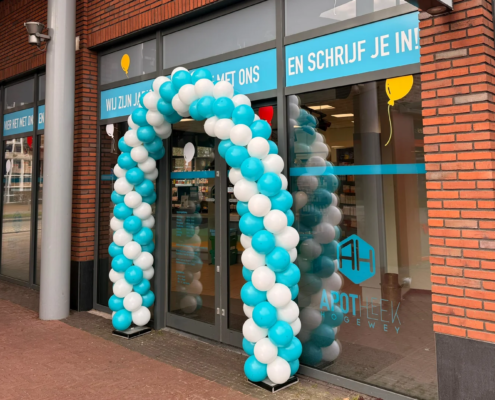 Apotheek Hogewey is jarig
